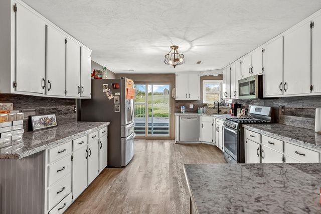 3735 Meyers Hollow Road, Marshfield, MO 65706