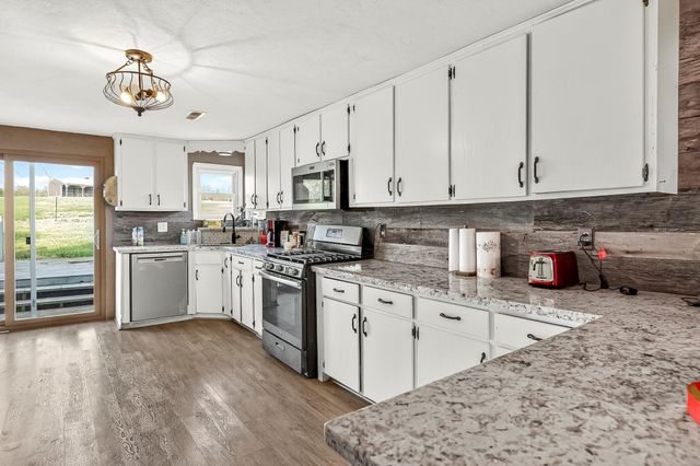 3735 Meyers Hollow Road, Marshfield, MO 65706