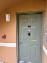 8050 N Nob Hill Road 102, Tamarac, FL 33321