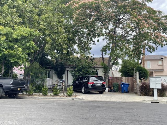 15741 Wyandotte, Van Nuys, CA 91406