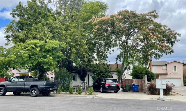 15741 Wyandotte, Van Nuys, CA 91406