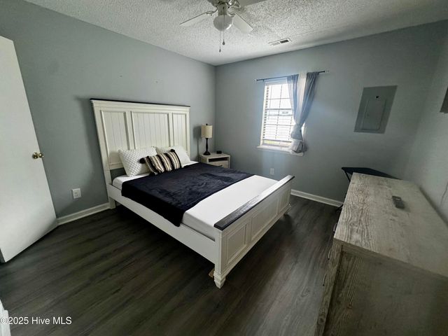 200 Rollins Drive 51, Greenville, NC 27834