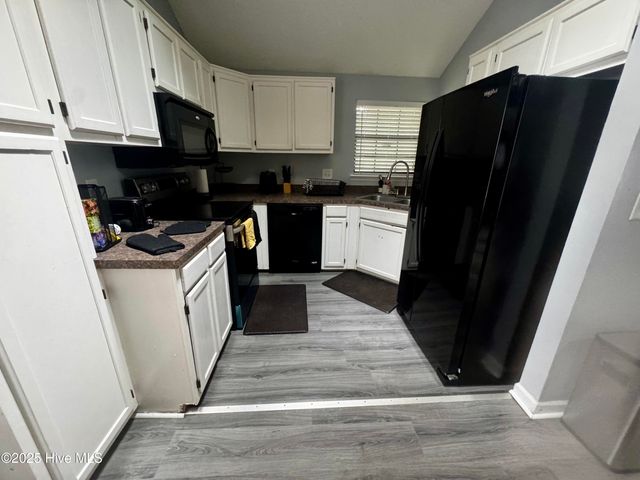 200 Rollins Drive 51, Greenville, NC 27834