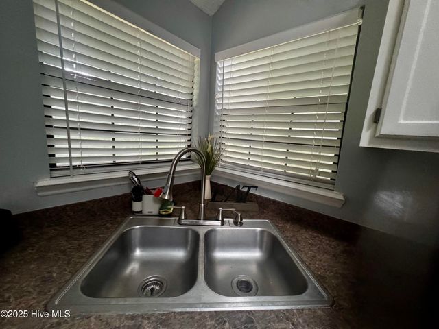 200 Rollins Drive 51, Greenville, NC 27834