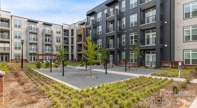 4520 Charlotte Park Drive S1, Charlotte, NC 28217