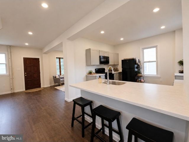 218 MADISON AVE, Laurel Springs, NJ 08021