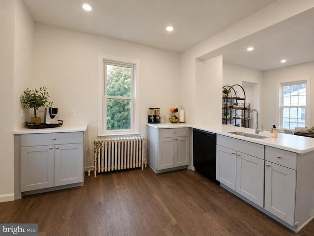 218 MADISON AVE, Laurel Springs, NJ 08021