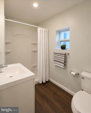 218 MADISON AVE, Laurel Springs, NJ 08021