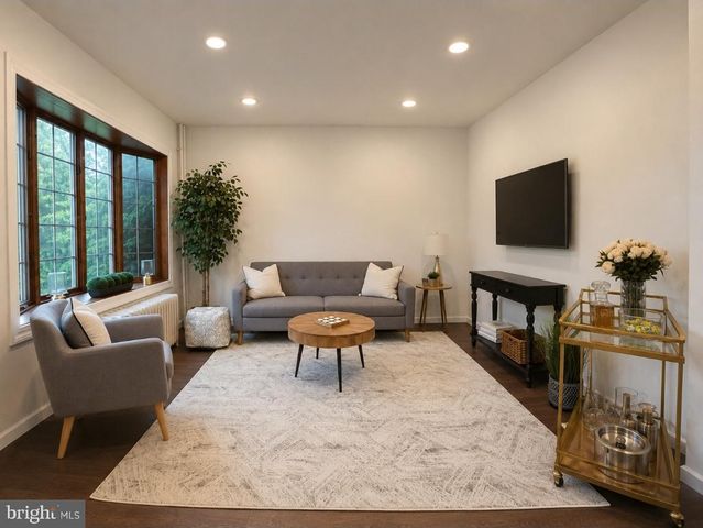 218 MADISON AVE, Laurel Springs, NJ 08021