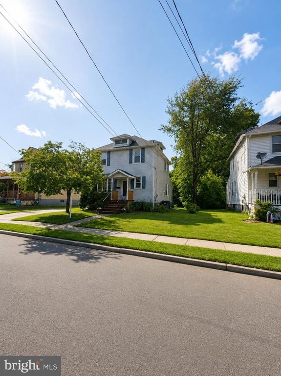 218 MADISON AVE, Laurel Springs, NJ 08021