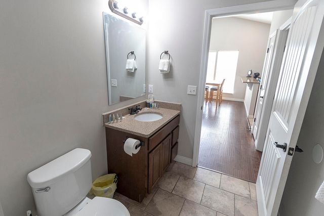 1415 PARIS RD A, Columbia, MO 65201