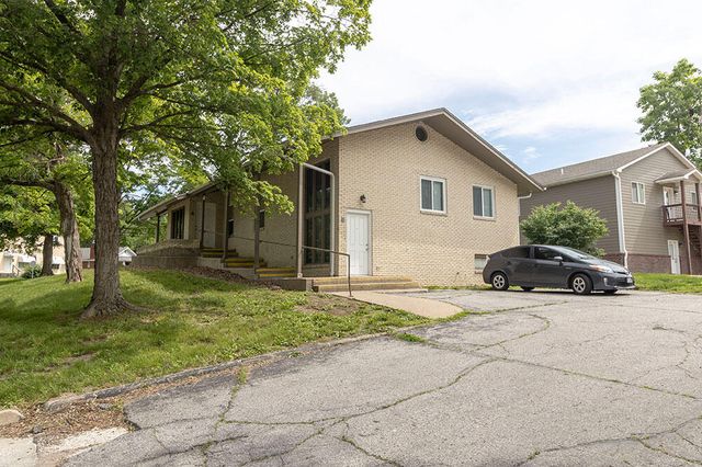 1415 PARIS RD A, Columbia, MO 65201