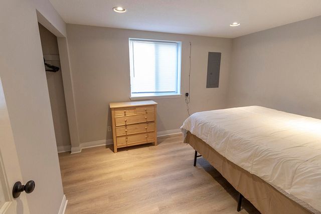 1415 PARIS RD A, Columbia, MO 65201