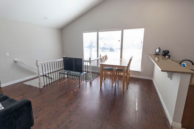 1415 PARIS RD A, Columbia, MO 65201