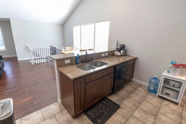 1415 PARIS RD A, Columbia, MO 65201