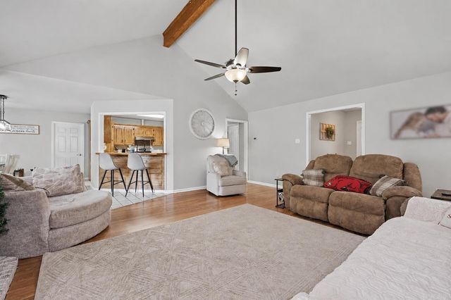 8 JONATHAN Drive, Conway, AR 72032