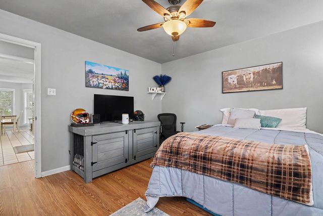8 JONATHAN Drive, Conway, AR 72032