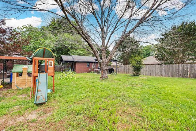 8 JONATHAN Drive, Conway, AR 72032