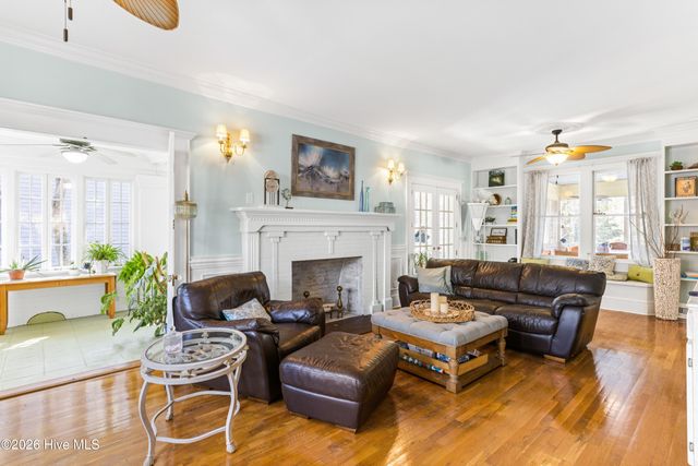 410 S 5th Avenue, Wilmington, NC 28401