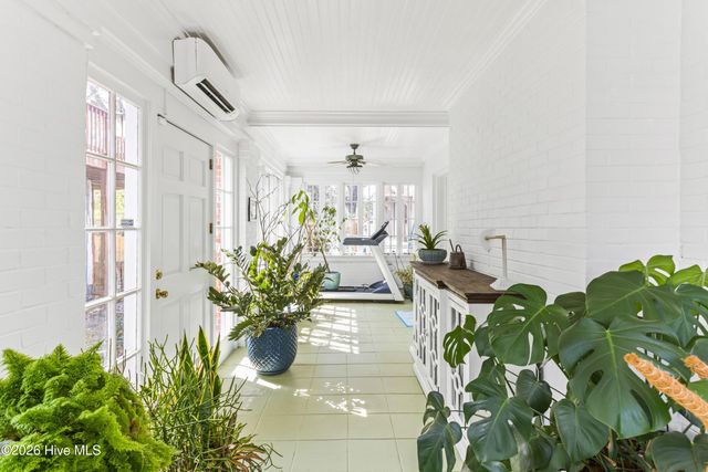 410 S 5th Avenue, Wilmington, NC 28401