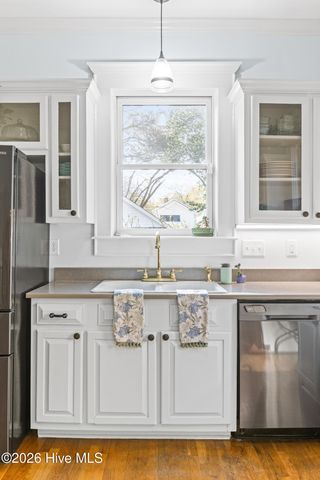 410 S 5th Avenue, Wilmington, NC 28401