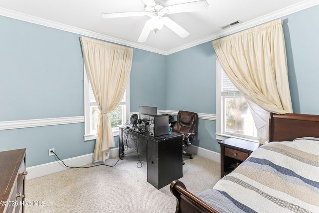 410 S 5th Avenue, Wilmington, NC 28401