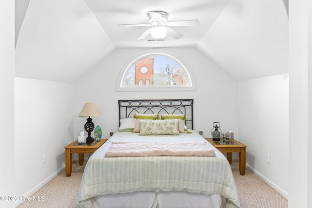 410 S 5th Avenue, Wilmington, NC 28401