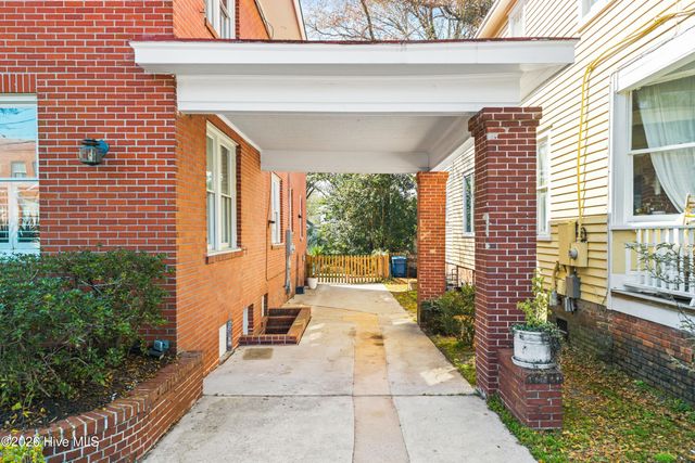 410 S 5th Avenue, Wilmington, NC 28401