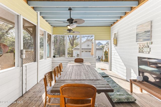 410 S 5th Avenue, Wilmington, NC 28401