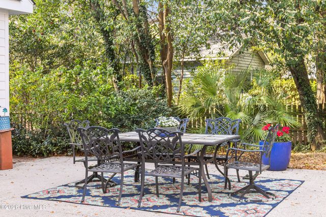 410 S 5th Avenue, Wilmington, NC 28401