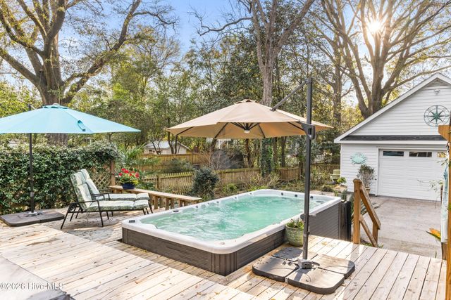 410 S 5th Avenue, Wilmington, NC 28401