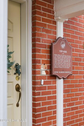 410 S 5th Avenue, Wilmington, NC 28401