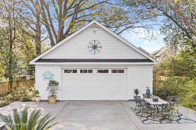 410 S 5th Avenue, Wilmington, NC 28401