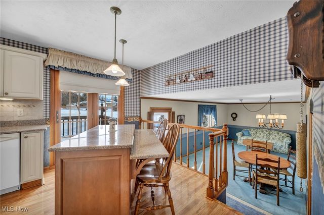 7257 Barton Circle, Parma, OH 44129