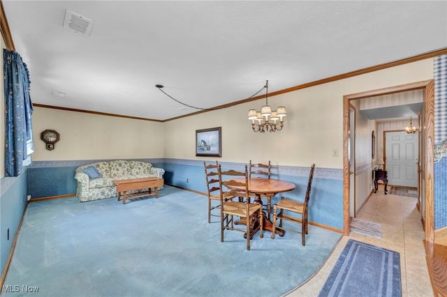 7257 Barton Circle, Parma, OH 44129