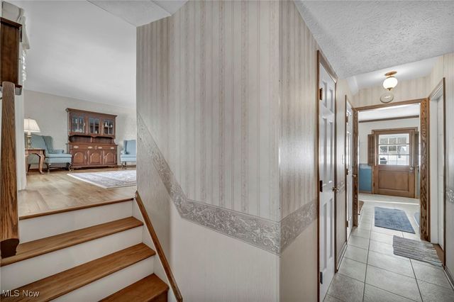 7257 Barton Circle, Parma, OH 44129