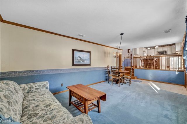 7257 Barton Circle, Parma, OH 44129