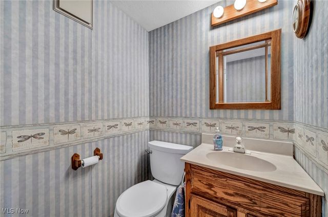 7257 Barton Circle, Parma, OH 44129