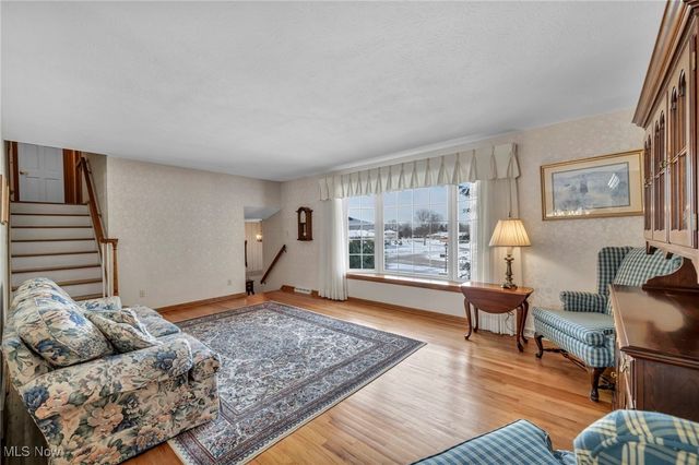 7257 Barton Circle, Parma, OH 44129