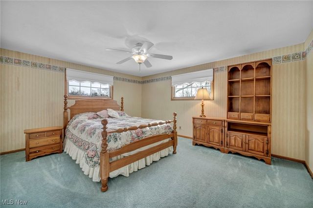 7257 Barton Circle, Parma, OH 44129