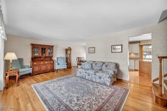 7257 Barton Circle, Parma, OH 44129