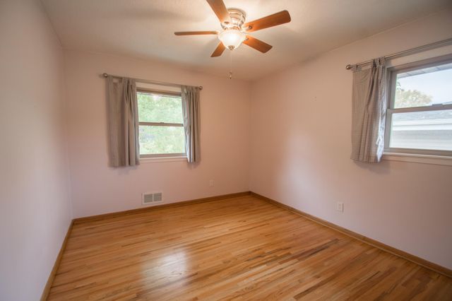 631 17th Avenue NW, New Brighton, MN 55112