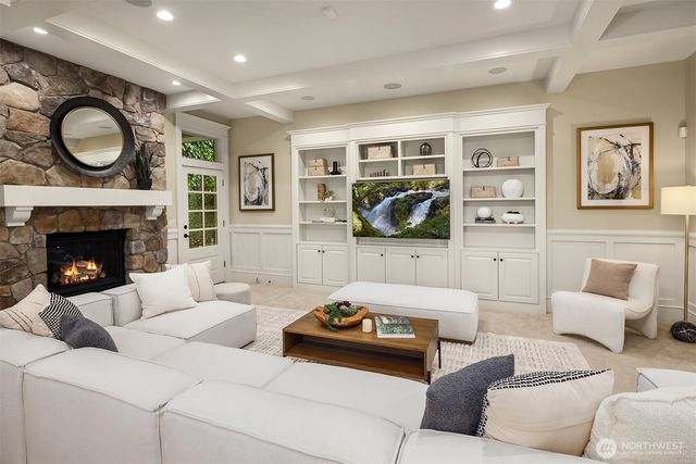 805 92nd Avenue NE, Bellevue, WA 98004