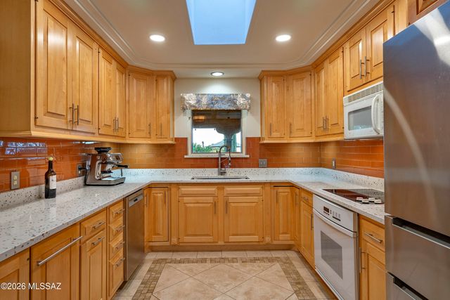 5226 E Mission Hill Drive, Tucson, AZ 85718