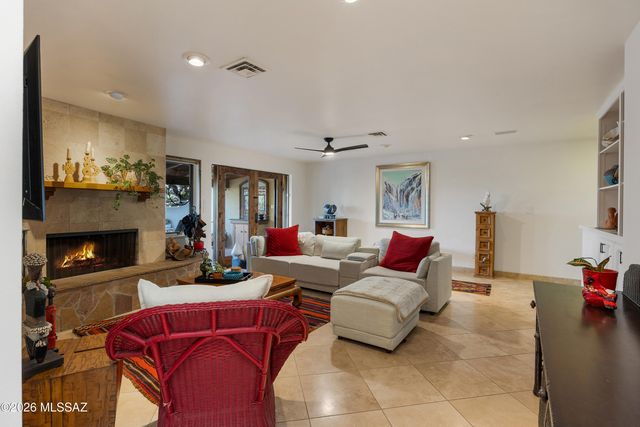5226 E Mission Hill Drive, Tucson, AZ 85718