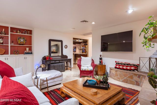 5226 E Mission Hill Drive, Tucson, AZ 85718