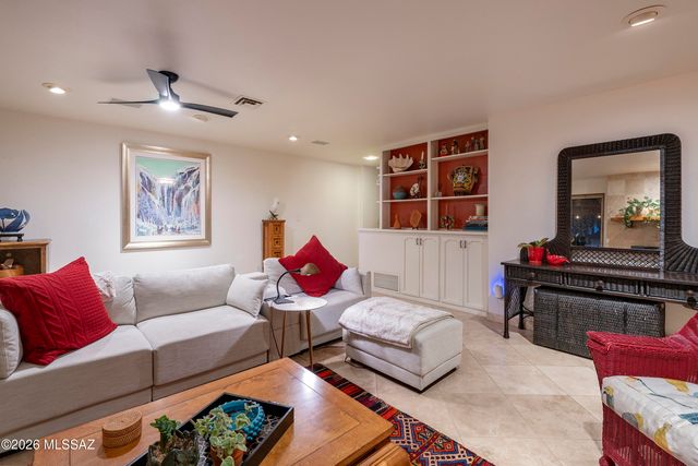 5226 E Mission Hill Drive, Tucson, AZ 85718