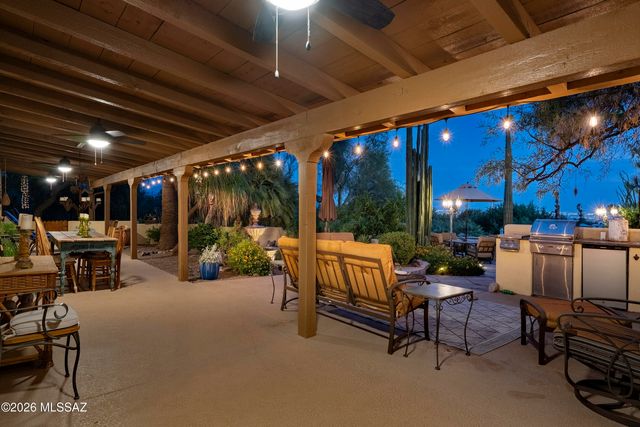 5226 E Mission Hill Drive, Tucson, AZ 85718