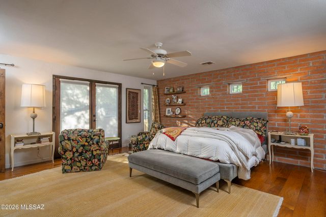 5226 E Mission Hill Drive, Tucson, AZ 85718