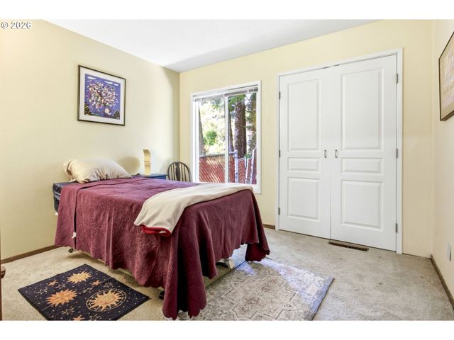 1511 WOODLAND Ter, Lake Oswego, OR 97034